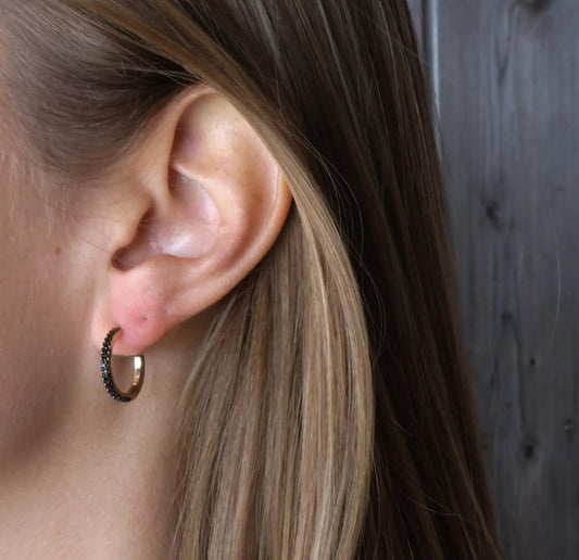 Earring Original Onyx Hoop (Yellow Gold) Inbeetween Jewellery